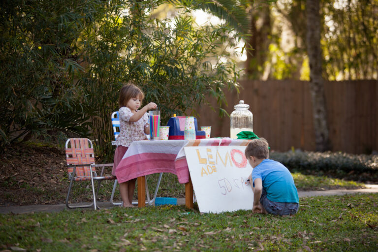 marketing help children with lemonade stand